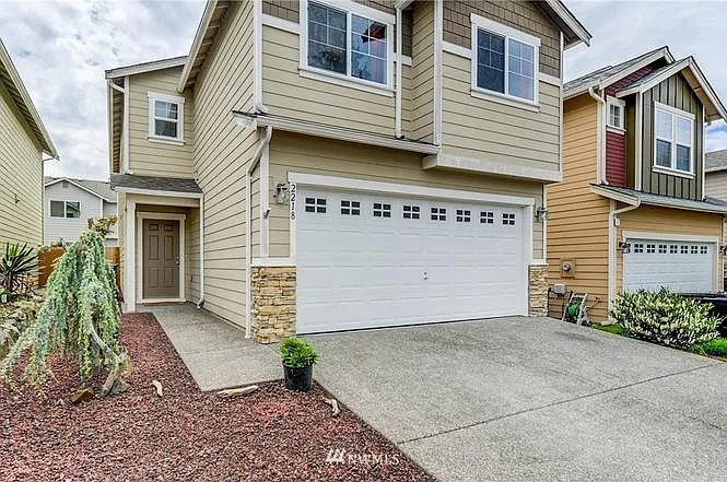 2218 178th St SW — Photo 2