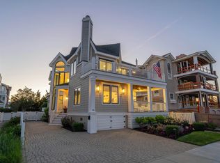 93 11th St E, Avalon, NJ 08202