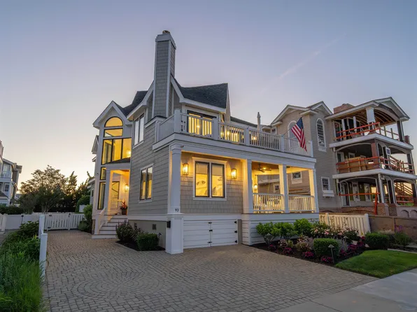 93 11th St E, Avalon, NJ 08202