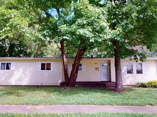 1917 S Lamine Ave, Sedalia, MO 65301