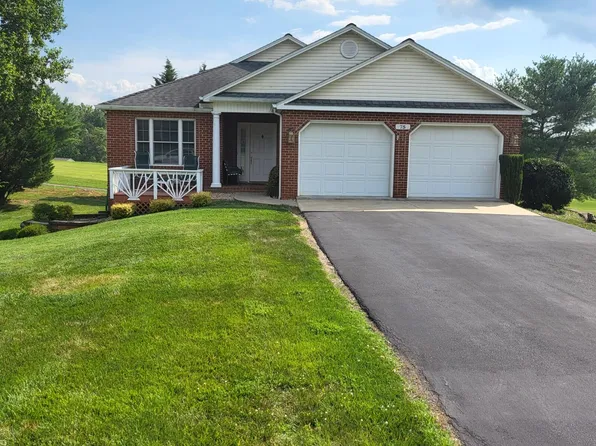 75 Chestnut Creek Dr, Hardy, VA 24101