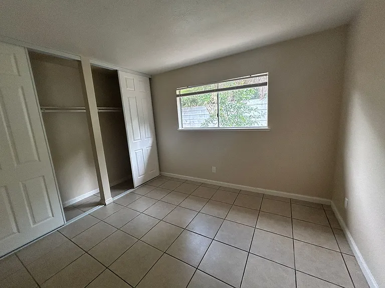 2104 Sharon Way — Photo 11
