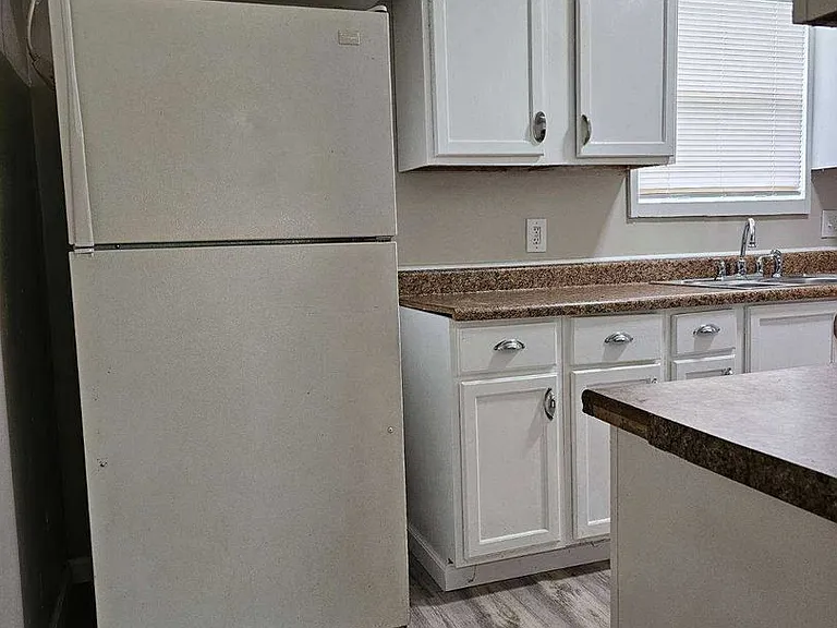 6028 Laurel Hall Dr — Photo 19