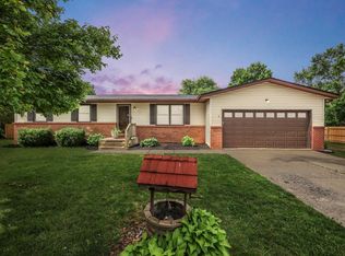251 Florence Dr, Pickerington, OH 43147