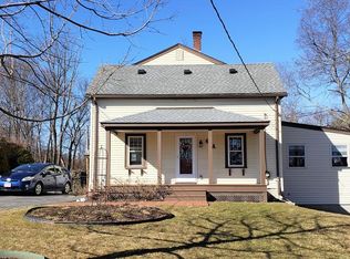 69A Bacon St, Natick, MA 01760