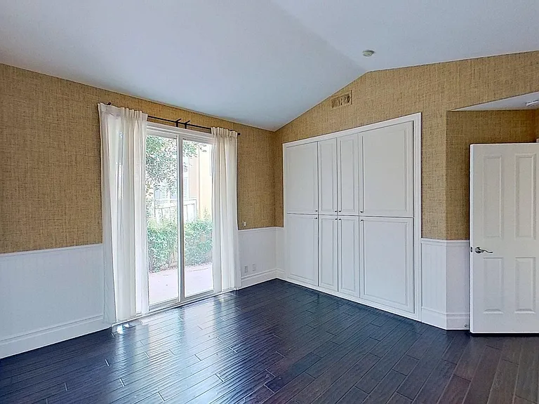 2581 W Ardenwood Ct — Photo 18
