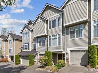 11881 SE 4th Pl APT 901, Bellevue, WA