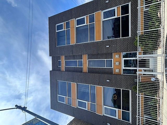 1st image of 742 N Western Ave #2N