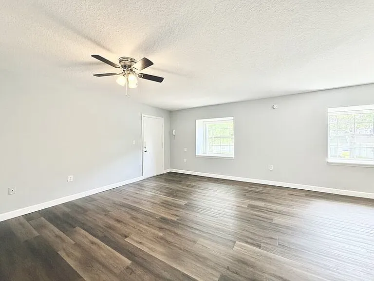 1712 Belleair Forest Dr #D — Photo 24