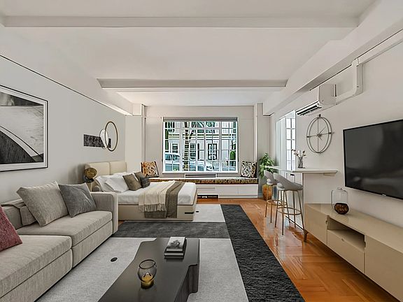 2nd image of 17 W 67th St APT 1B