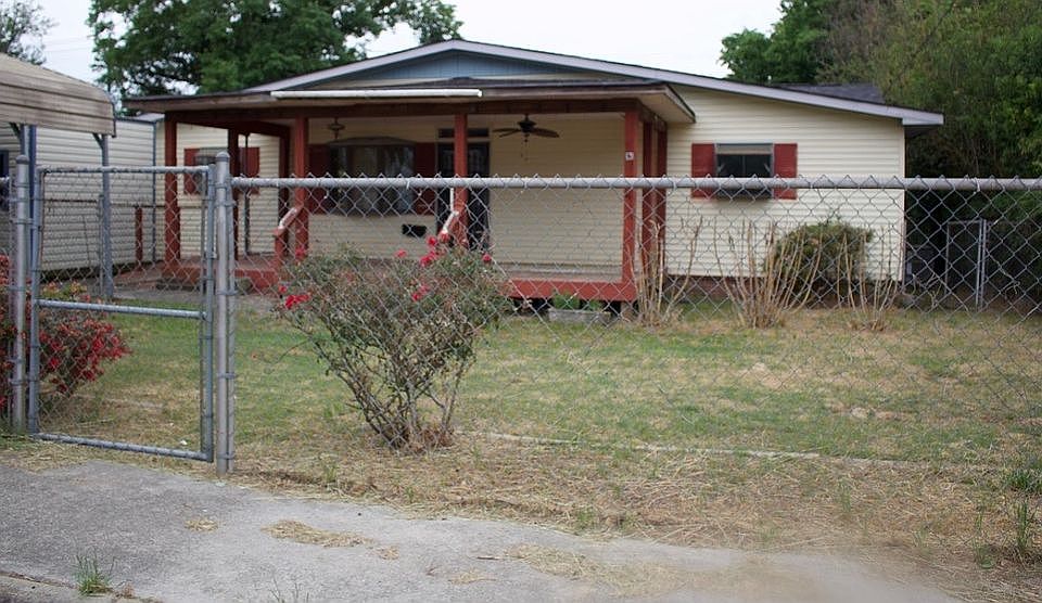 1st image of 13 Crawford Ave