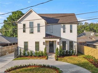 9713 Paula Dr, Harahan, LA 70123