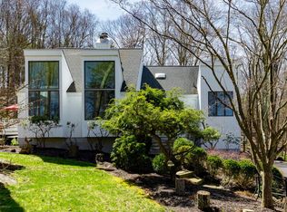 28 Fox Den Rd, Mount Kisco, NY 10549