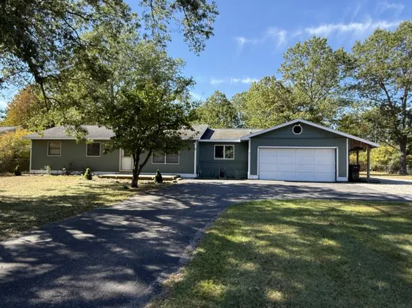 5295 Hughes St, Oscoda, MI 48750