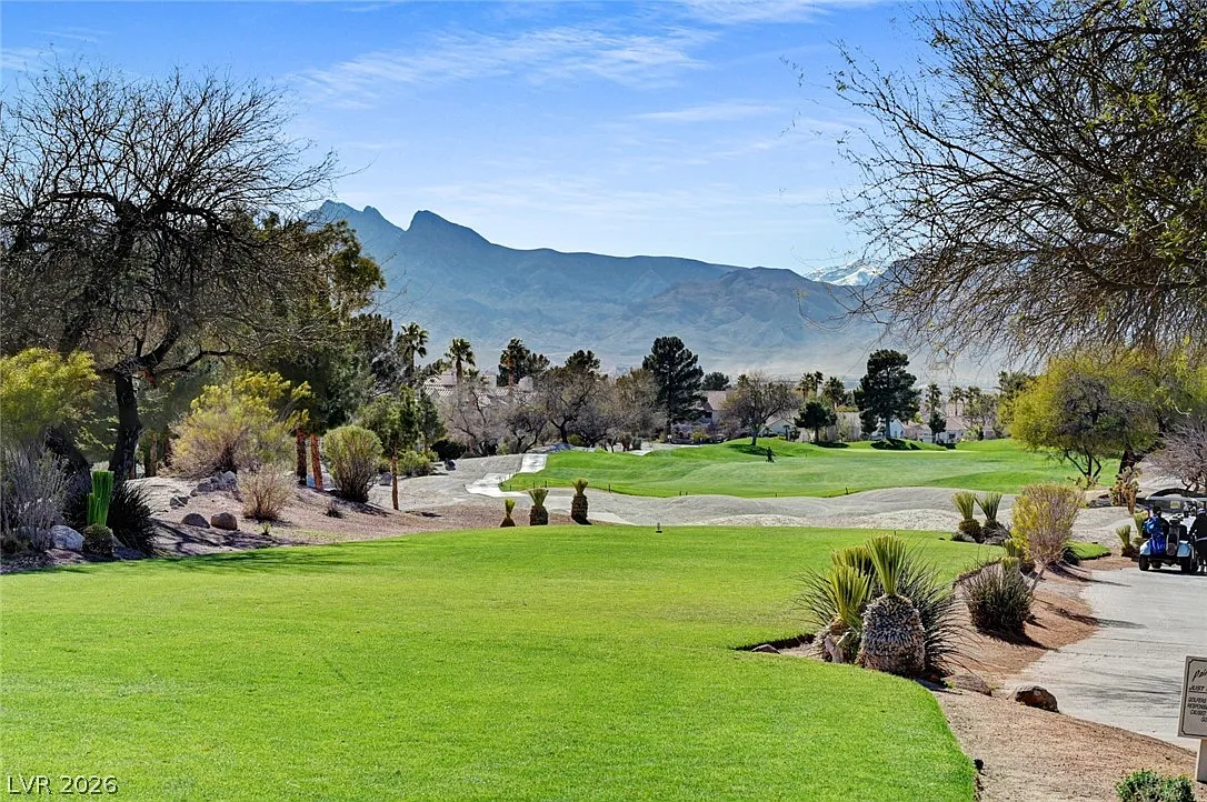 3 bed, 2.5 bath, 1507 sqft, $1,995 — Photo 3