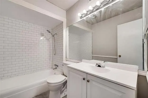9829 Park Lane Ct #B — Photo 16