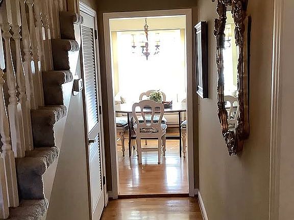 4th image of 1761 Hickory Trace Dr
