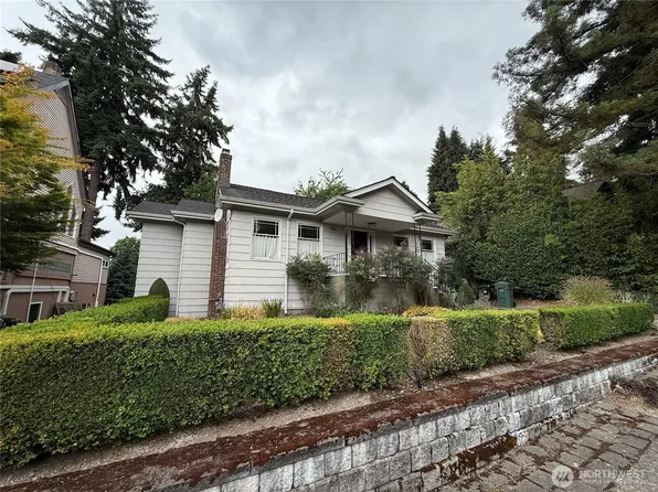 5765 26th Avenue NE, Seattle, WA 98105