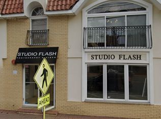 559 Middle Neck Rd APT 2A, Great Neck, NY 11023