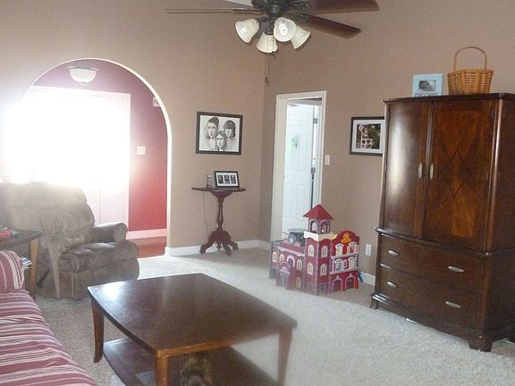 Living Room - 20'6" x 14'6"