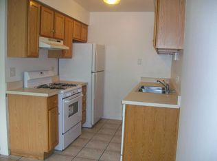 1173 Dickens Way APT B, Schaumburg, IL 60193