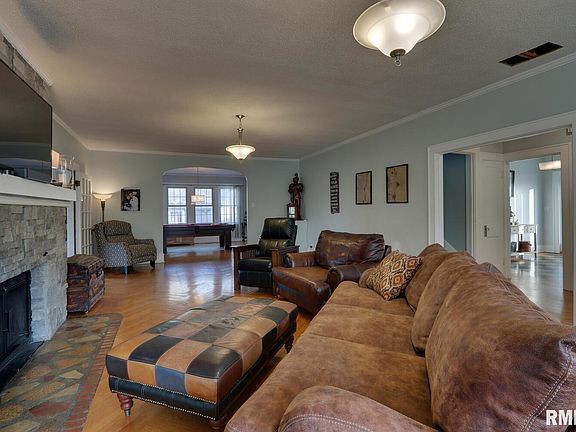 3rd image of 5202 Homan Falls Dr