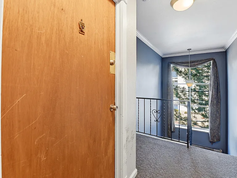1 S Pennsylvania St #302 — Photo 3