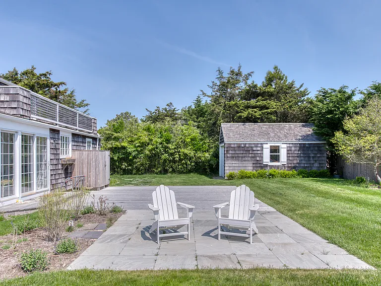 77 Gardiner Dr — Photo 11