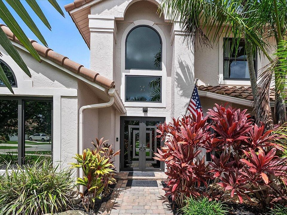 1st image of 10798 SeaCliff Circle