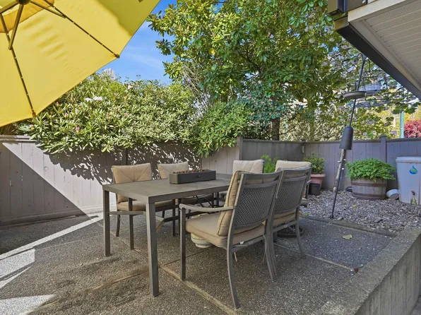 1606 W 10th Ave #1, Vancouver, BC V6J 2A1