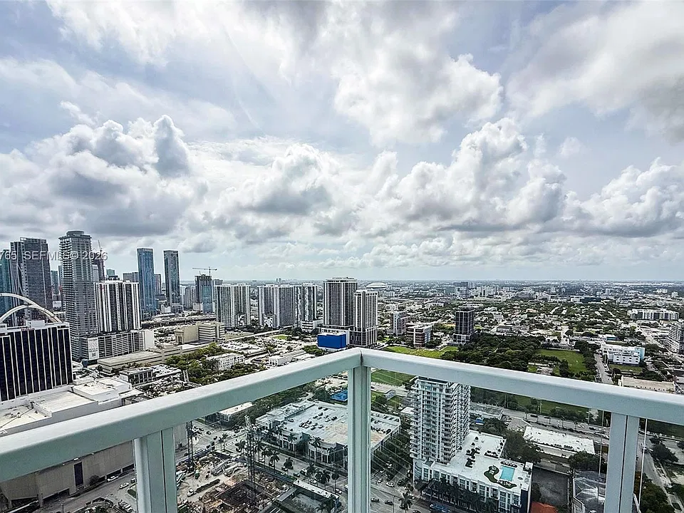 1900 N Bayshore Dr #4211