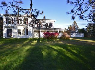 846 Point Rd, Hancock, ME 04640