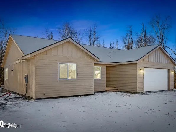 8051 W Aurora Heights Loop, Wasilla, AK 99623