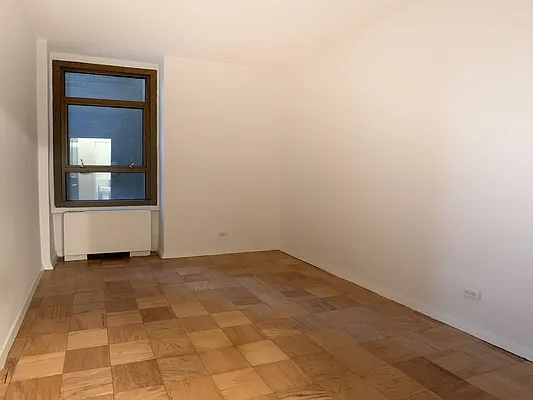 Rented by Brown Harris Stevens | media 20