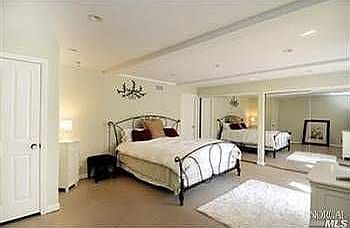 3rd image of 25 Sequoia Dr