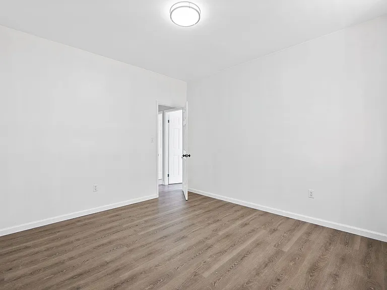 169 1/2 Prospect Ave #2 — Photo 11