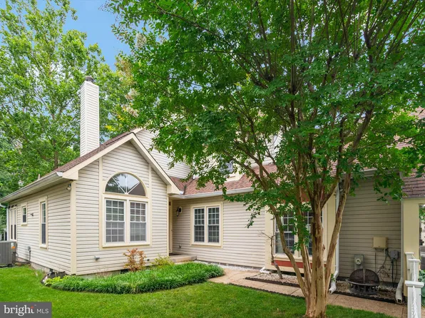 9337 Creekview Dr, Laurel, MD 20708