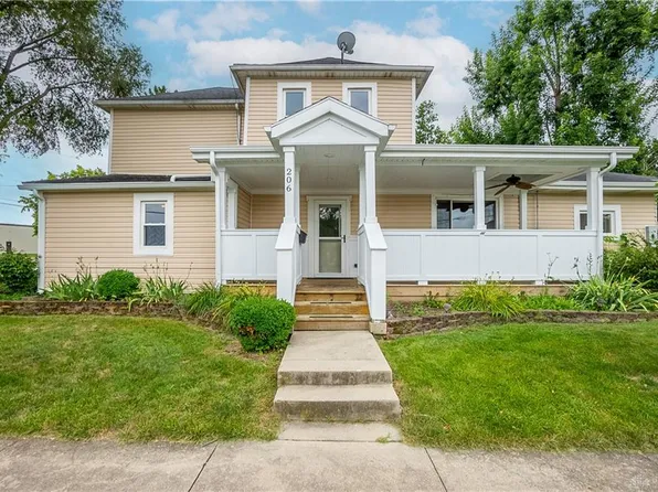 206 School St, Bradford, OH 45308