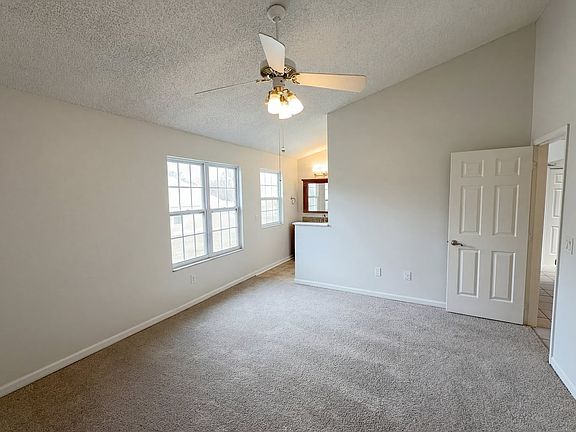 3rd image of 2003 Plainfield Dr