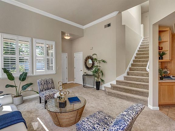 5th image of 3824 Villa Ct