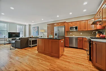 Sold by Avenue Sotheby's International Realty