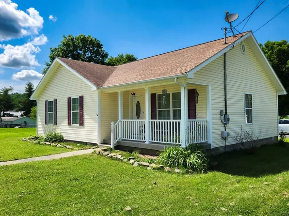 145 E Morton St, Mortons Gap, KY 42440
