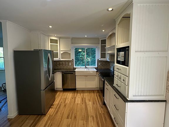 4th image of 898 Bonita Dr #2