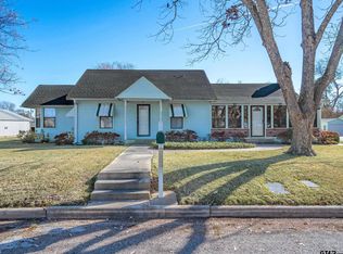 201 S Beech St, Winnsboro, TX 75494