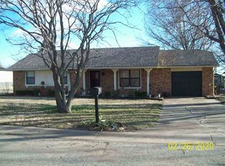 809 W Oakwood Ln, Newkirk, OK 74647