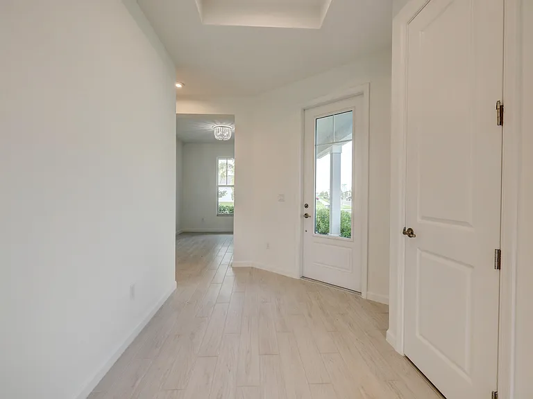 12712 SW Eleanor Dr — Photo 4