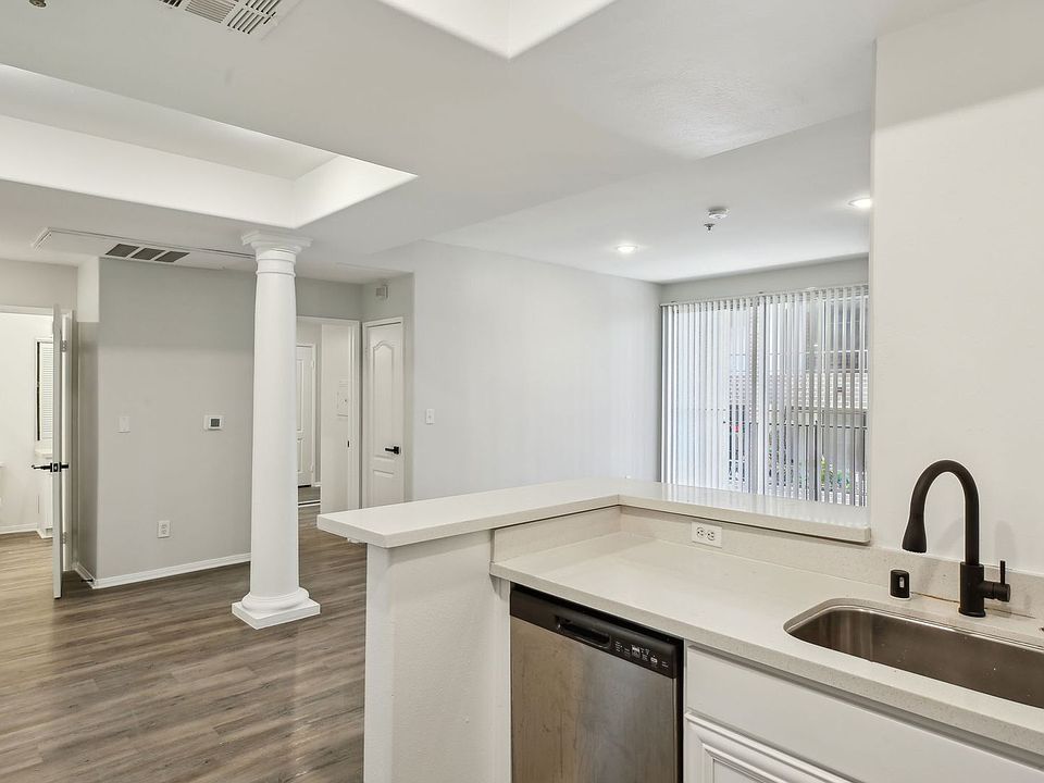 1st image of 1182 W Palm Dr #2