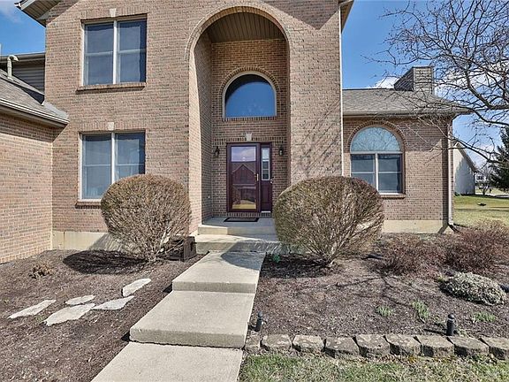 3rd image of 617 Copperfield Ln
