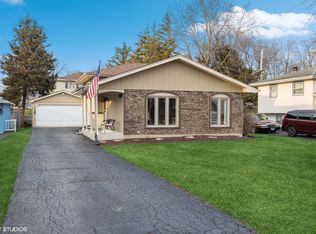 1128 Carol St, Downers Grove, IL 60516