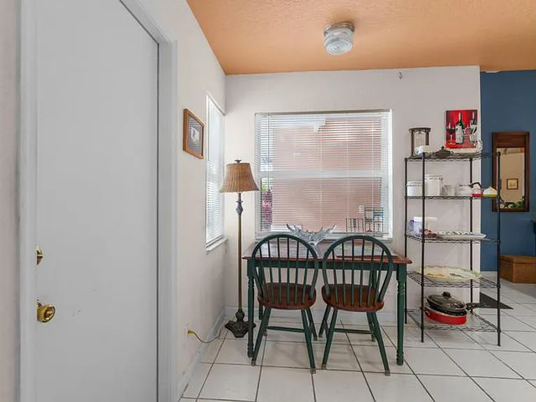 5260 Grande Palm Cir — Photo 3